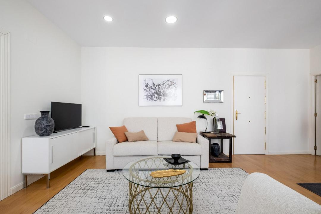 1 Bedroom 1 Bathroom Furnished - Sol - Bright Refurbished - Mintystay Madrid Extérieur photo